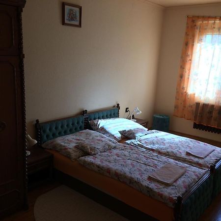 Ferienwohnung Margareta Apartman Sárvár Exterior foto