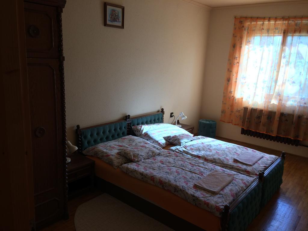 Ferienwohnung Margareta Apartman Sárvár Exterior foto