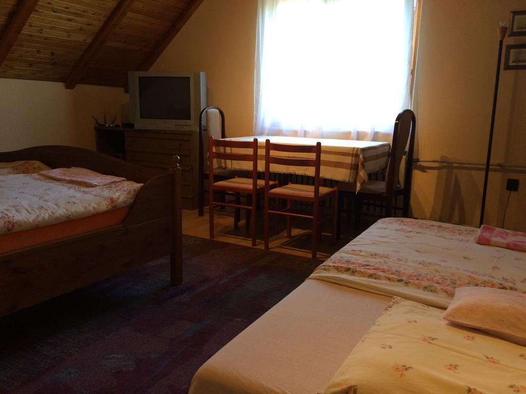 Ferienwohnung Margareta Apartman Sárvár Exterior foto