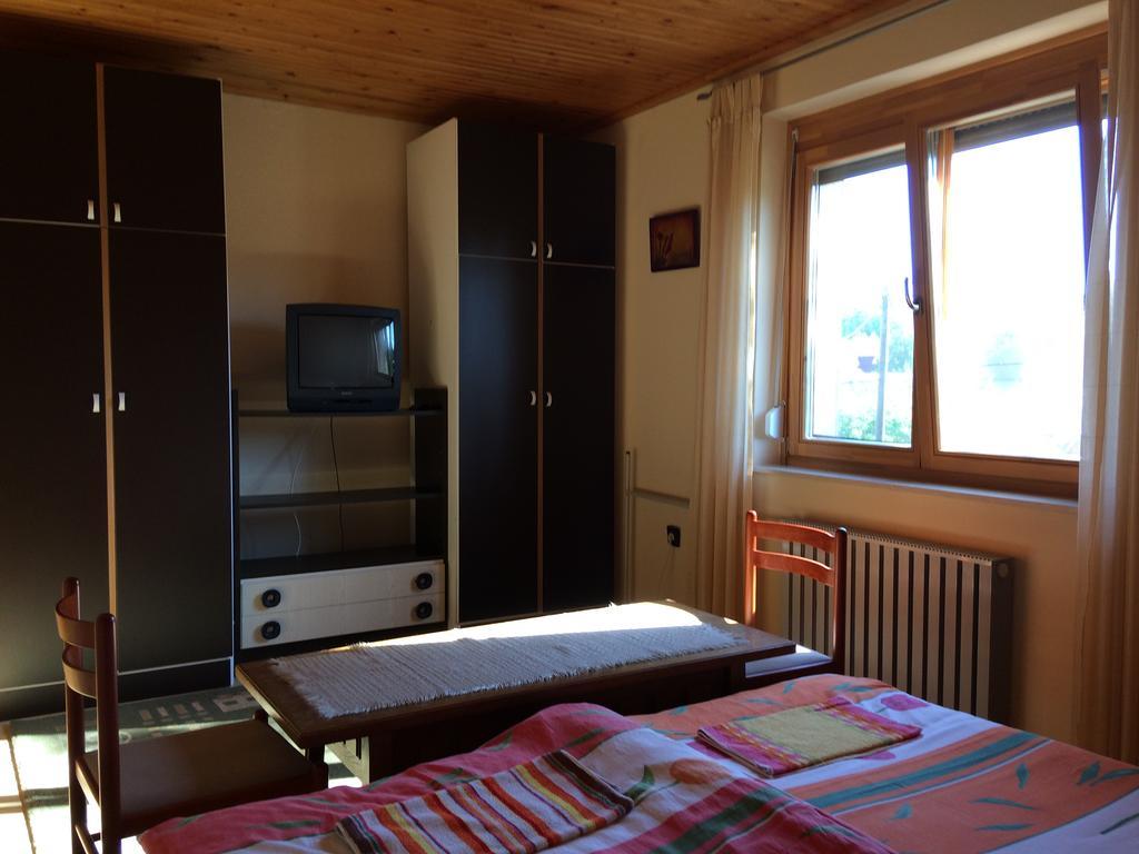 Ferienwohnung Margareta Apartman Sárvár Exterior foto