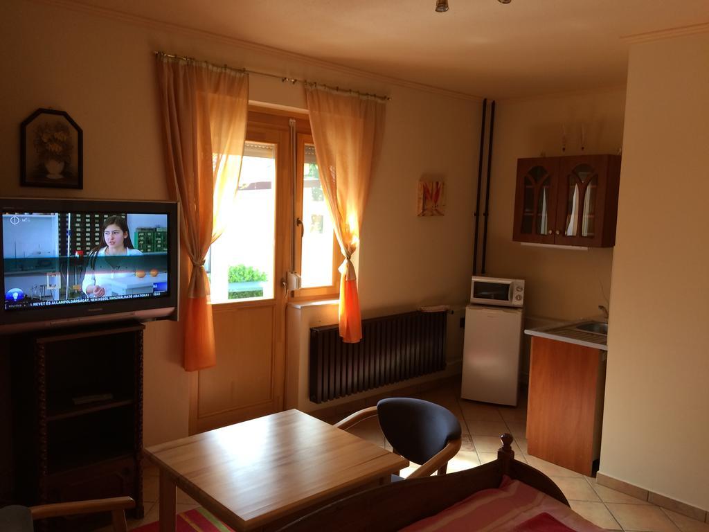 Ferienwohnung Margareta Apartman Sárvár Exterior foto